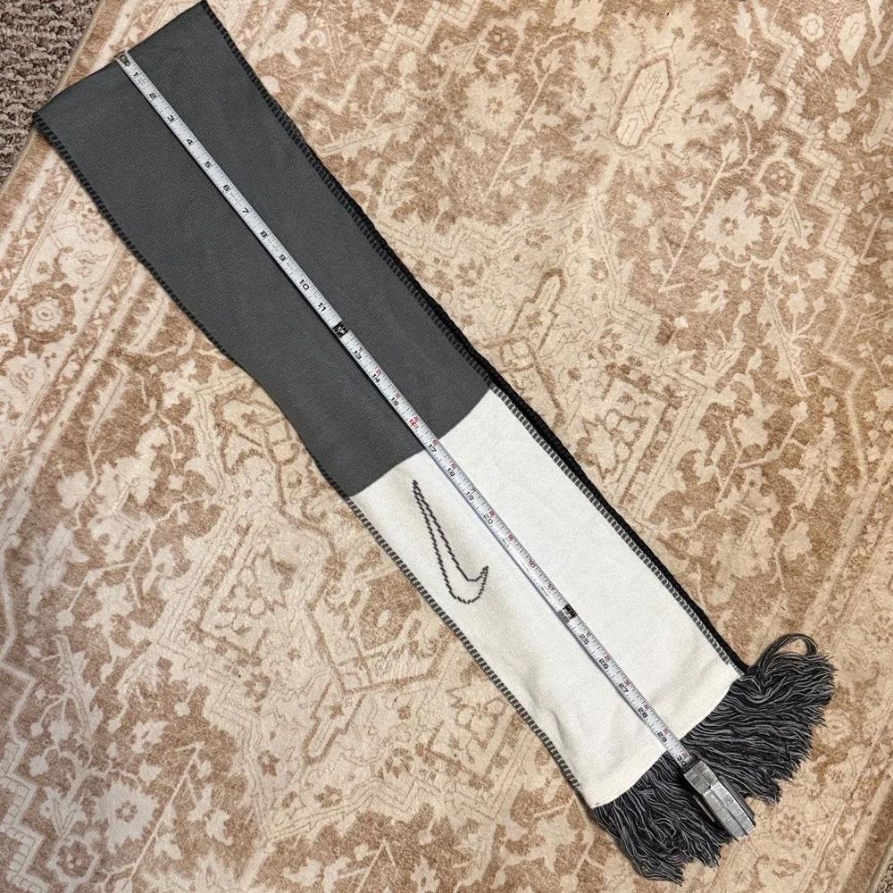 Nike Gray and Black Scarf, Size S